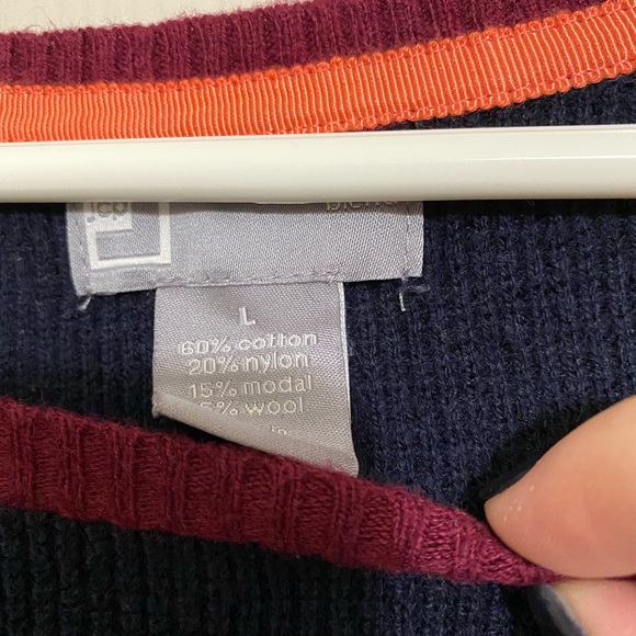Jcp Sweater size large - Picture 3 of 5